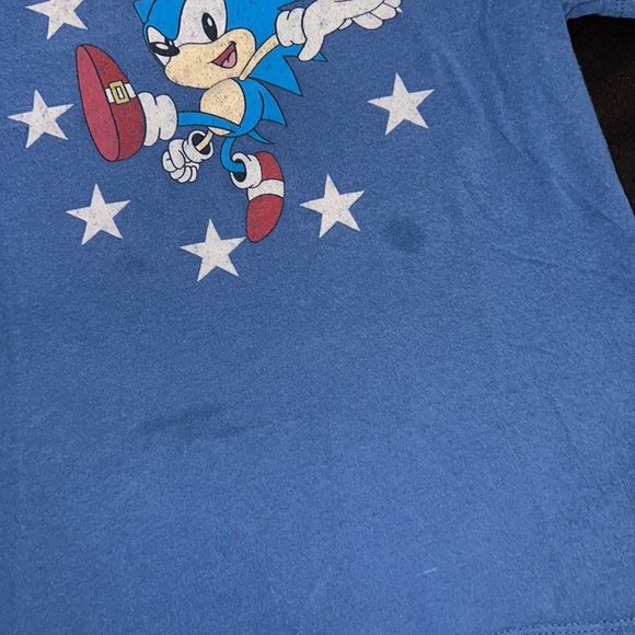 OLD NAVY KID BOY SONIC THE HEDGEHOG SHORT SLEEVE GRAPHIC TSHIRT - Picture 3 of 4